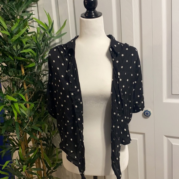 Hollister Crop shirt - size large - Picture 4 of 6